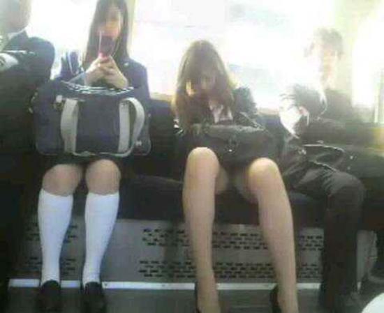 電車内素人盗撮エロ-58