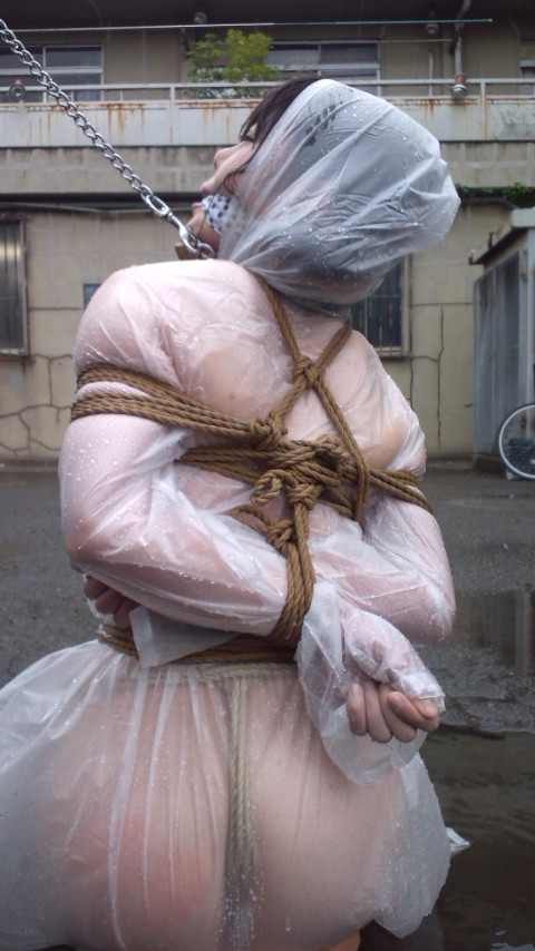 過激な野外露出-9