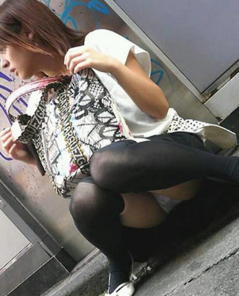 盗撮素人ミニスカパンチラ-15