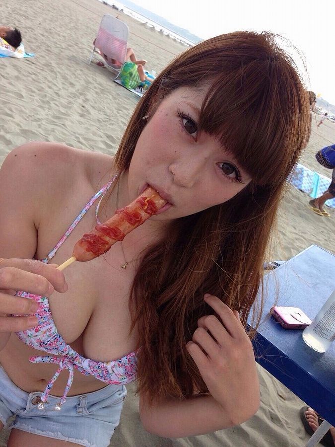 エロビキニの痴女-5