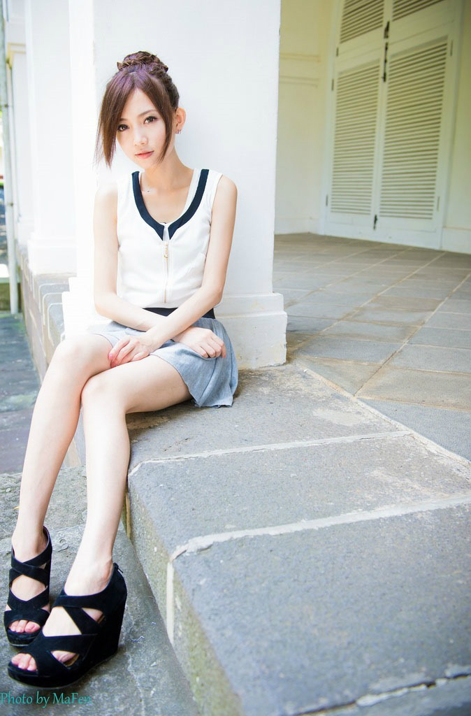 足コキされたい美脚-12