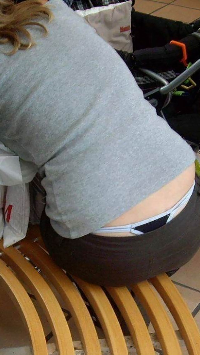 無防備な奥様を盗撮したH-12