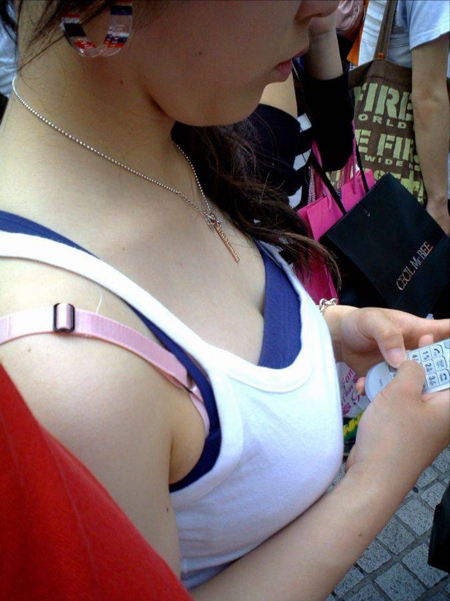 素人さんの着衣巨乳エロ-5