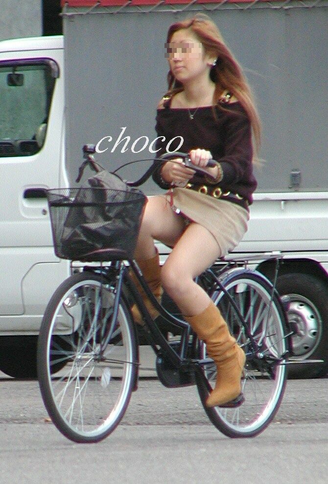 自転車でのパンチラ-11